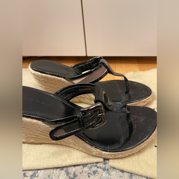 Burberry Platform Sandal - Picture 4 of 7